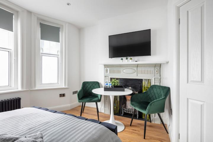 ** Inclusive of council tax, gas, electricity, water, internet and Netflix** Crown Terrace, Cricklewood